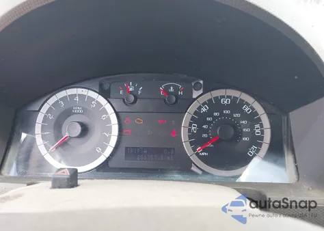 2012 Ford Escape Xls z USA, uszkodzony, nr VIN 1FMCU0C7XCKA20447